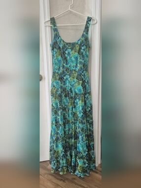 Jones New York Bright Floral Maxi Dress! Beautiful!